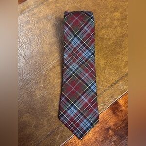 Land’s End Charter Collection Classic Plaid Tie in Red and Light Blue